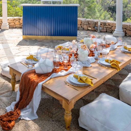 BOHEME TABLE: Fully Set for 8