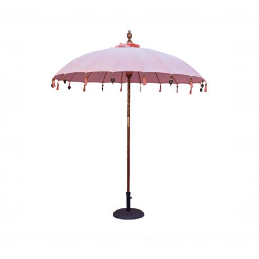 Sombrilla balinesa para mesa de madera rosa